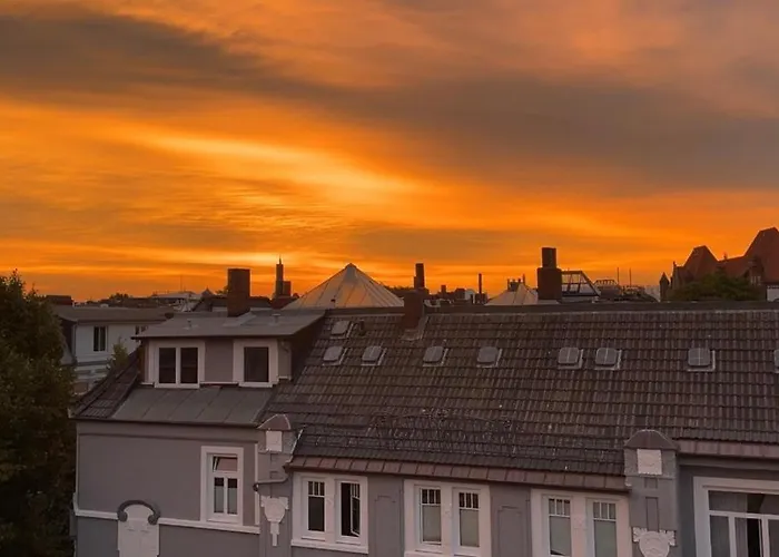 Comfortable & Bright Grindel-apartment Гамбург